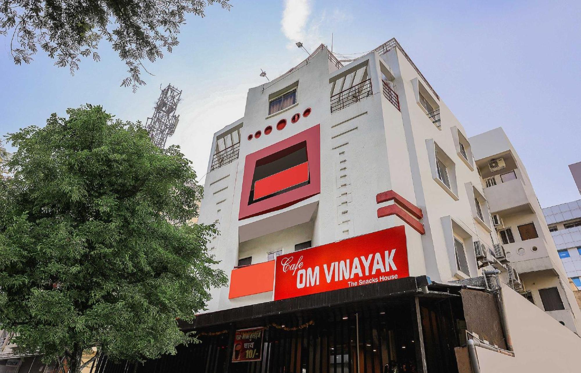 Capital O 3761 Hotel Shree Datta Indore Esterno foto