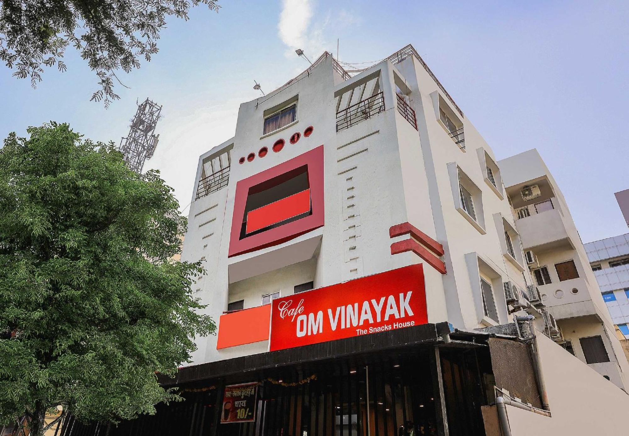Capital O 3761 Hotel Shree Datta Indore Esterno foto