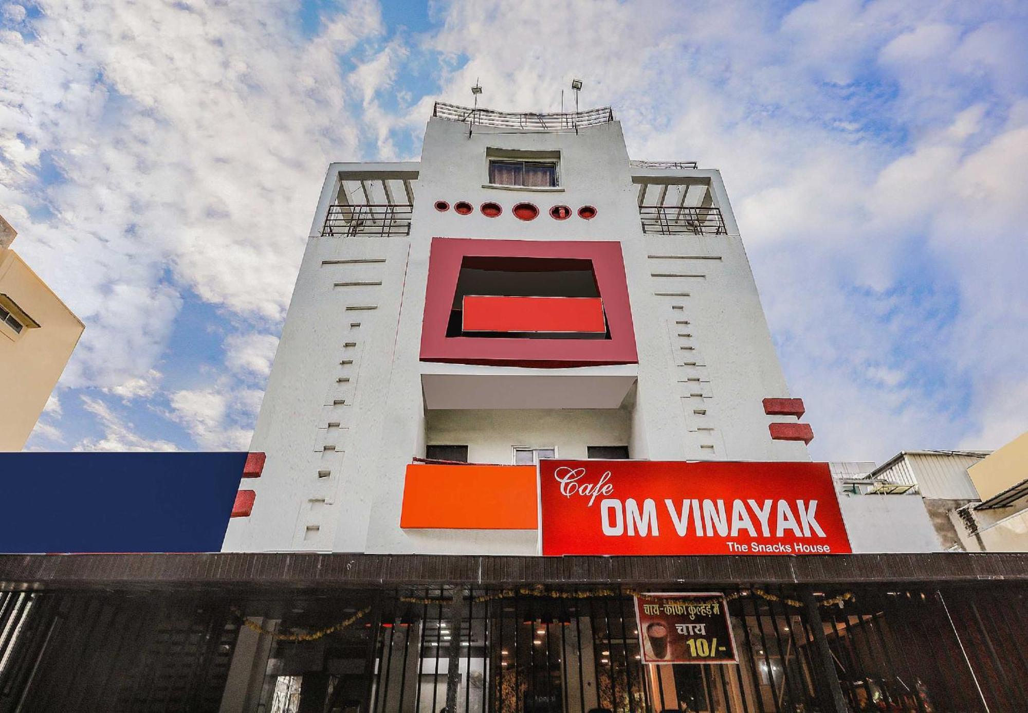 Capital O 3761 Hotel Shree Datta Indore Esterno foto