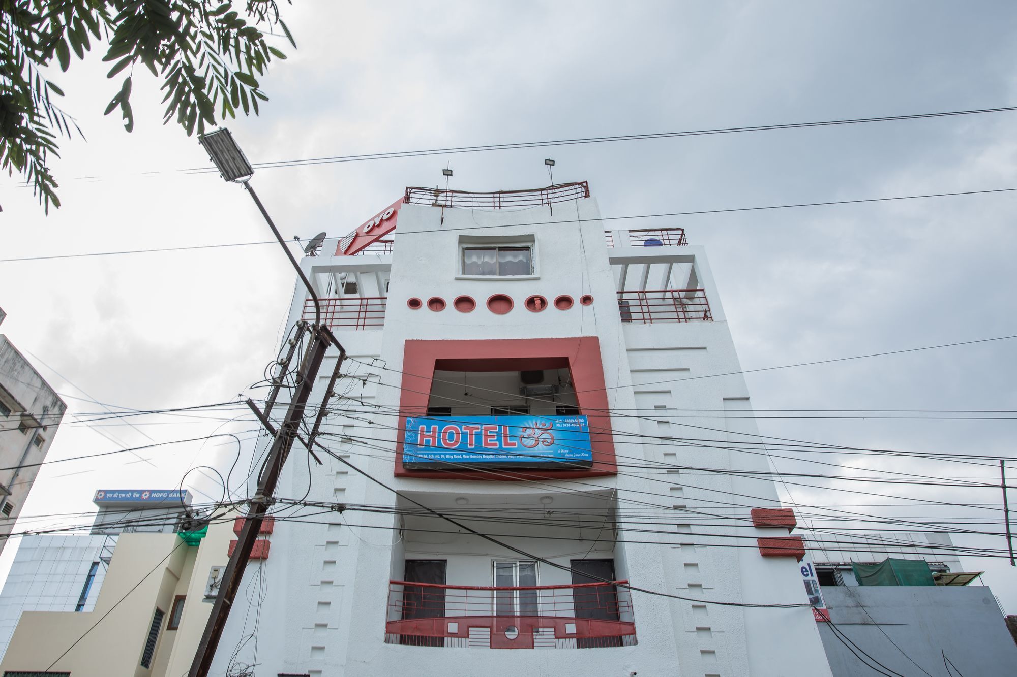 Capital O 3761 Hotel Shree Datta Indore Esterno foto