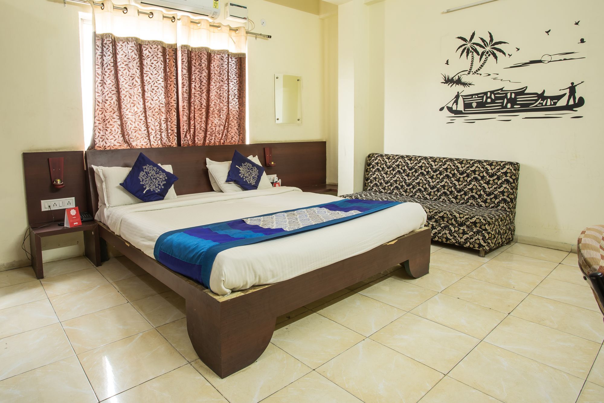 Capital O 3761 Hotel Shree Datta Indore Esterno foto